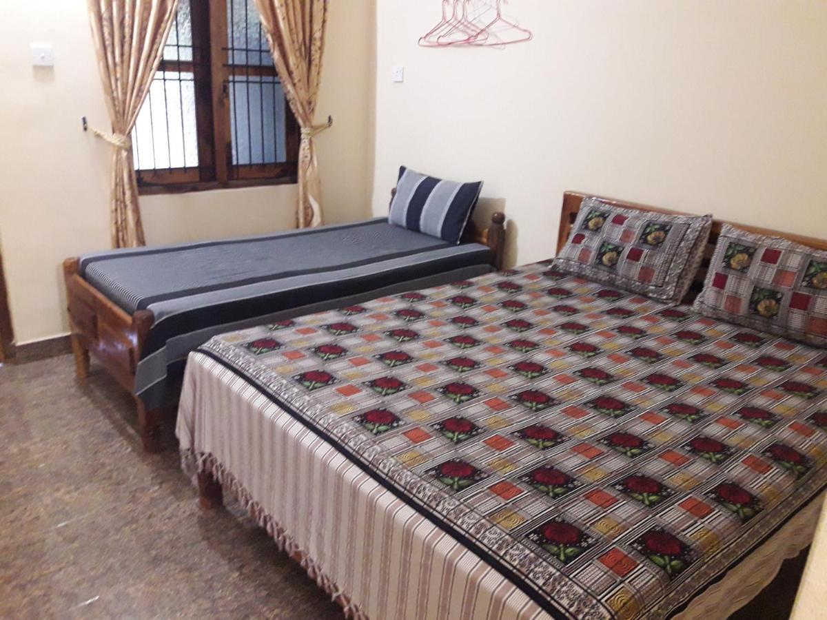 Naaval Beach Villa & Rooms Батикалоа Екстериор снимка