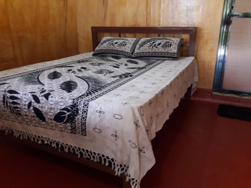 Naaval Beach Villa & Rooms Батикалоа Екстериор снимка
